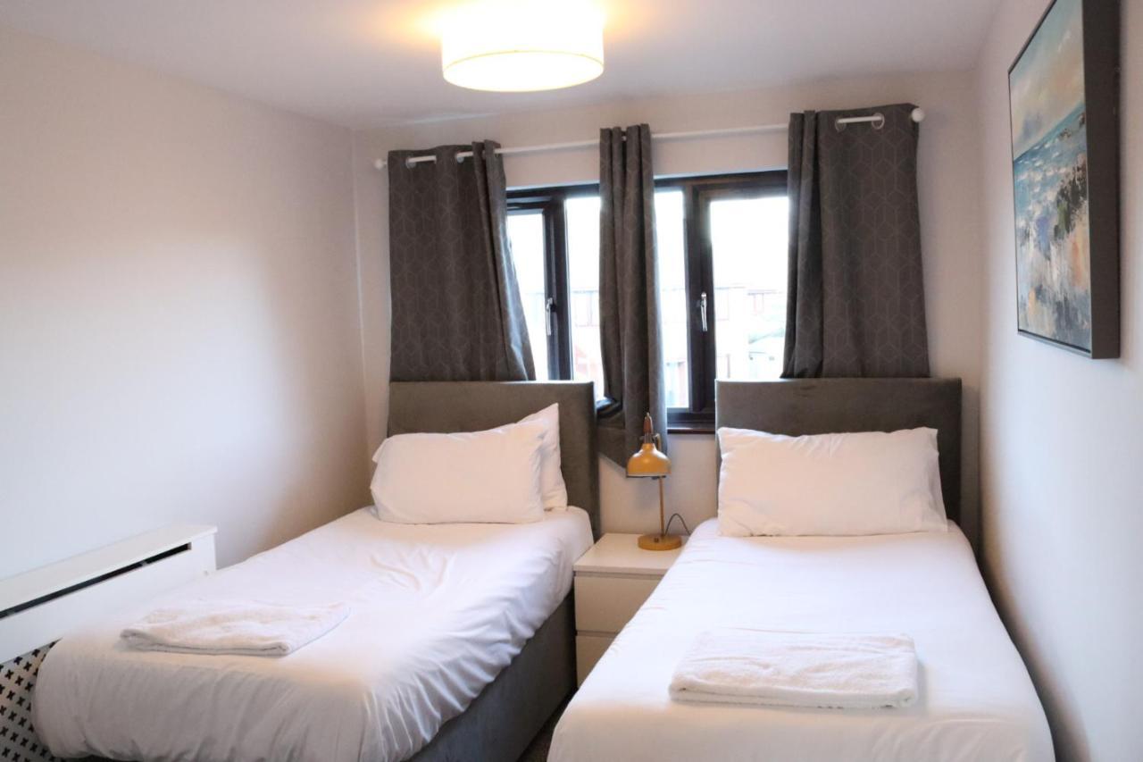 Garland Modern Apartment With Private Garden & Parking Dartford 5 Luaran gambar