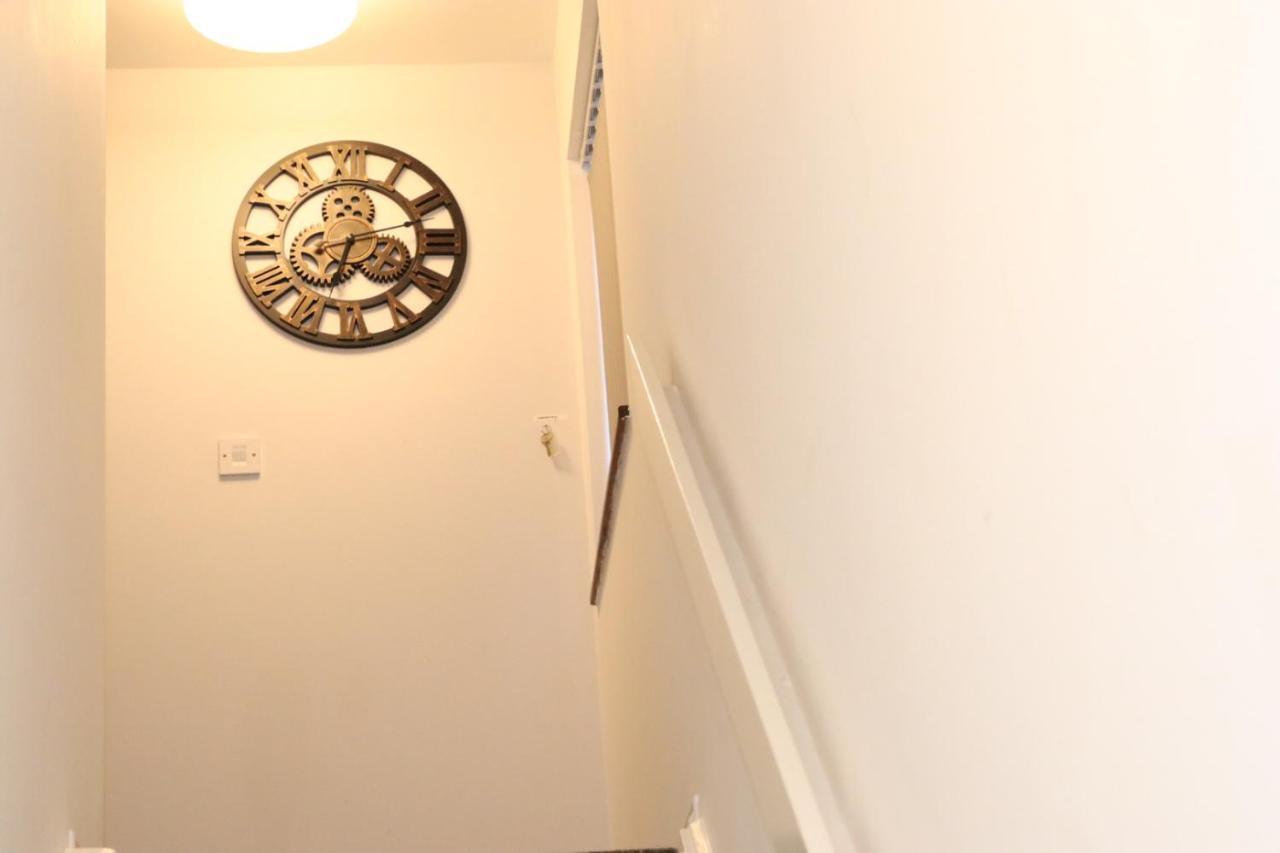 Garland Modern Apartment With Private Garden & Parking Dartford 5 Luaran gambar