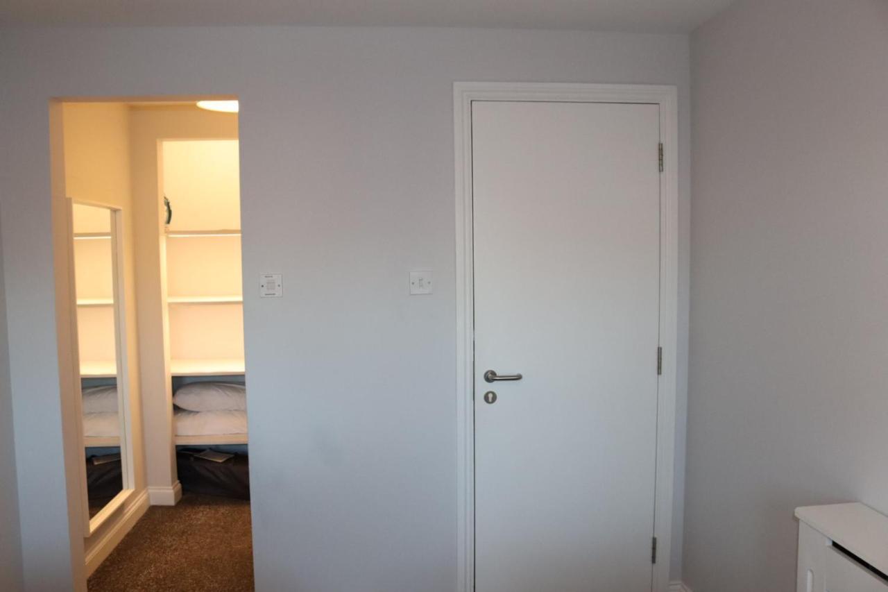 Garland Modern Apartment With Private Garden & Parking Dartford 5 Luaran gambar