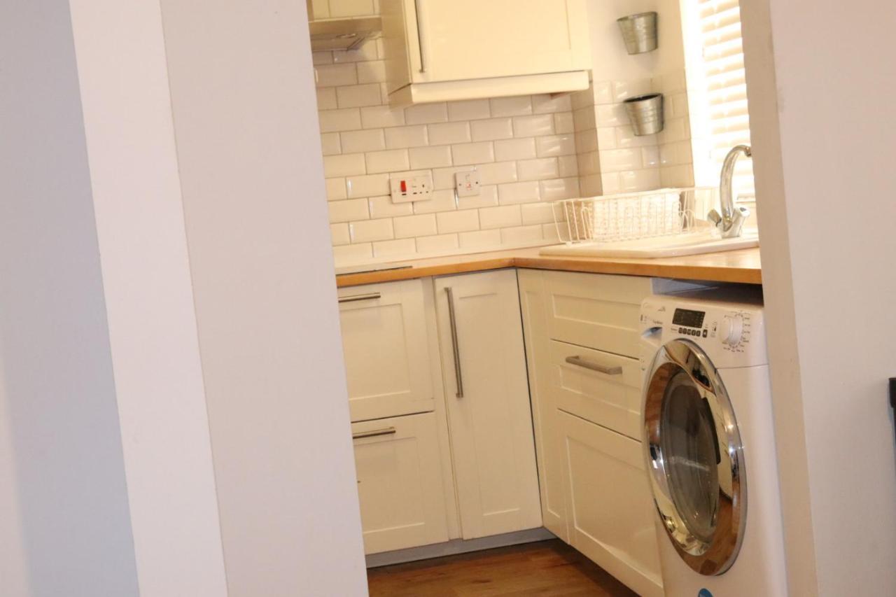 Garland Modern Apartment With Private Garden & Parking Dartford 5 Luaran gambar