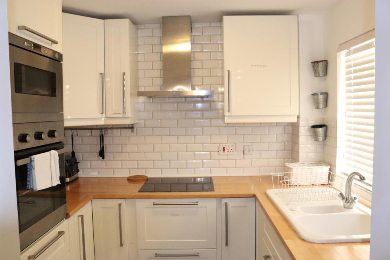 Garland Modern Apartment With Private Garden & Parking Dartford 5 Luaran gambar
