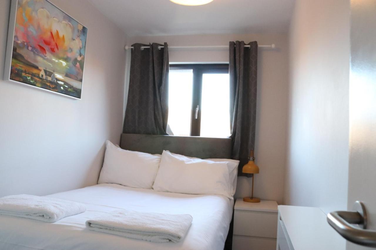 Garland Modern Apartment With Private Garden & Parking Dartford 5 Luaran gambar