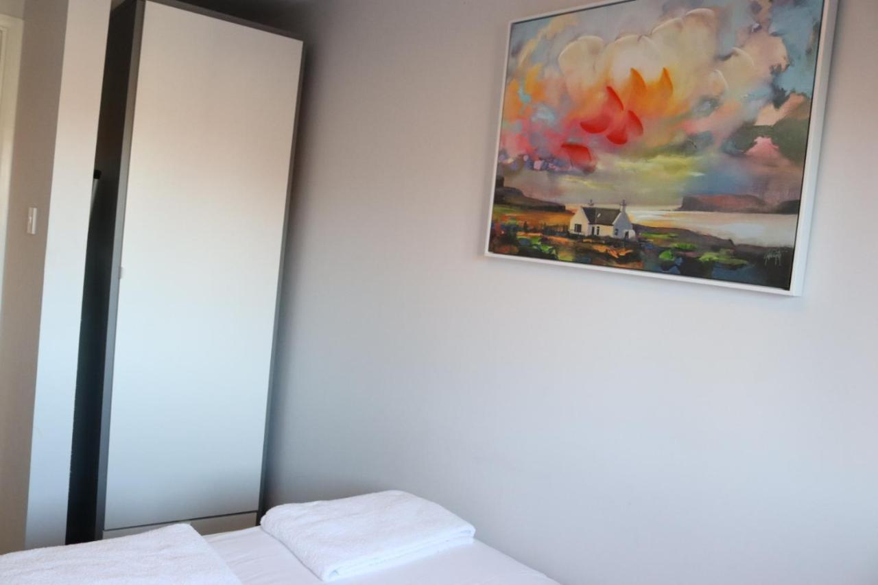 Garland Modern Apartment With Private Garden & Parking Dartford 5 Luaran gambar