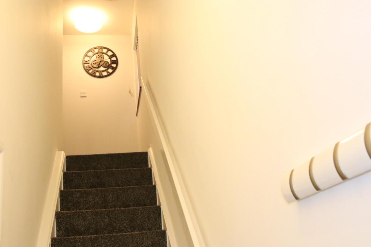 Garland Modern Apartment With Private Garden & Parking Dartford 5 Luaran gambar