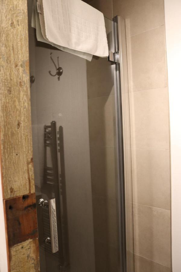 Garland Modern Apartment With Private Garden & Parking Dartford 5 Luaran gambar