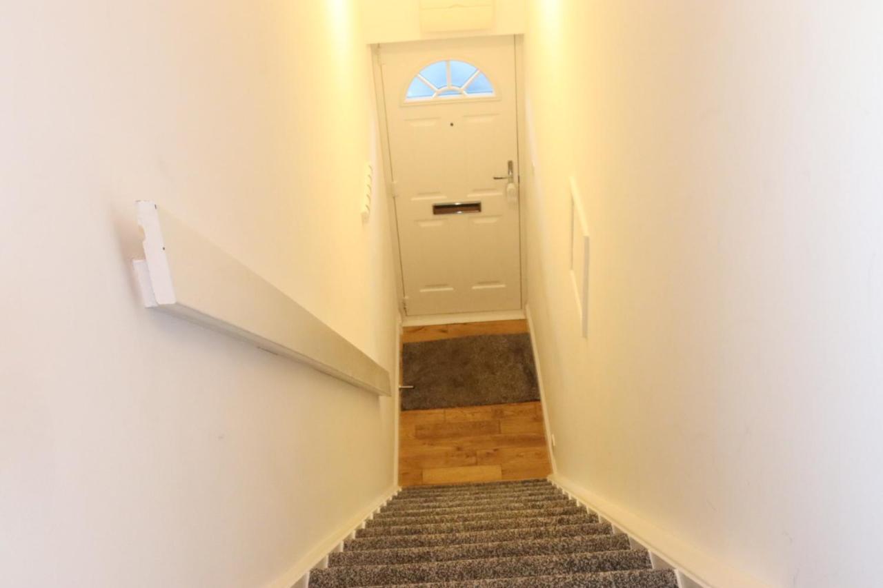 Garland Modern Apartment With Private Garden & Parking Dartford 5 Luaran gambar